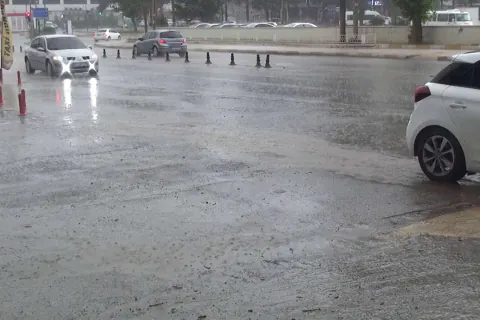 Meteoroloji'den İstanbul İçin Gök Gürültülü Sağanak Yağış Uyarısı