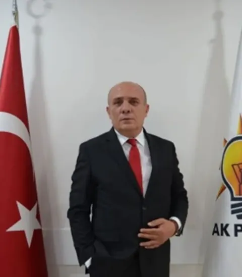AK Parti Tepebaşı İlçe Başkanı Serhat Tunç'tan Belediyecilik Eleştirisi