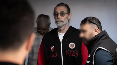 Etimesgut Belediyesi Soruşturması: Erdal Beşikçioğlu ve 55 Şüpheli Adliyeye Sevk Edildi
