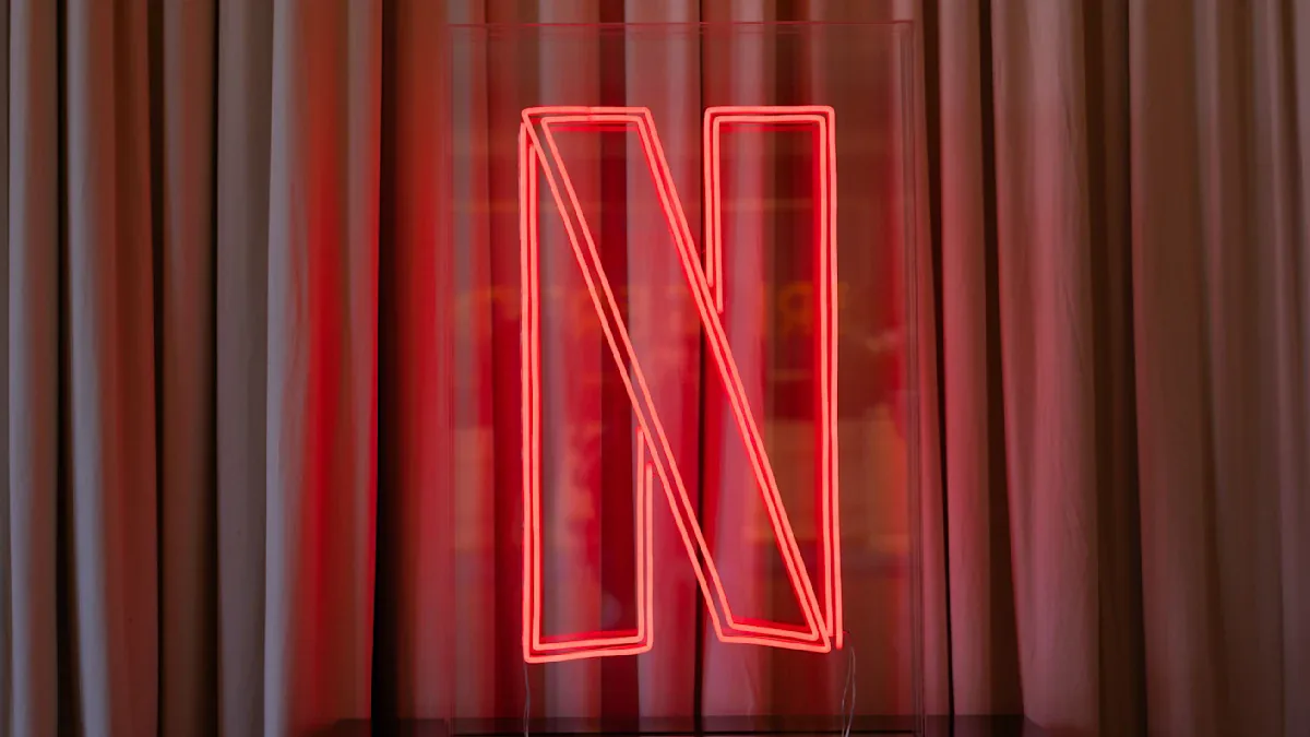 Netflix Almanya'da fiyatları çekti: Premium paket 21,99 Avroya çıktı Netflix Almanya'da fiyatları çekti: Premium paket 21,99 Avroya çıktı