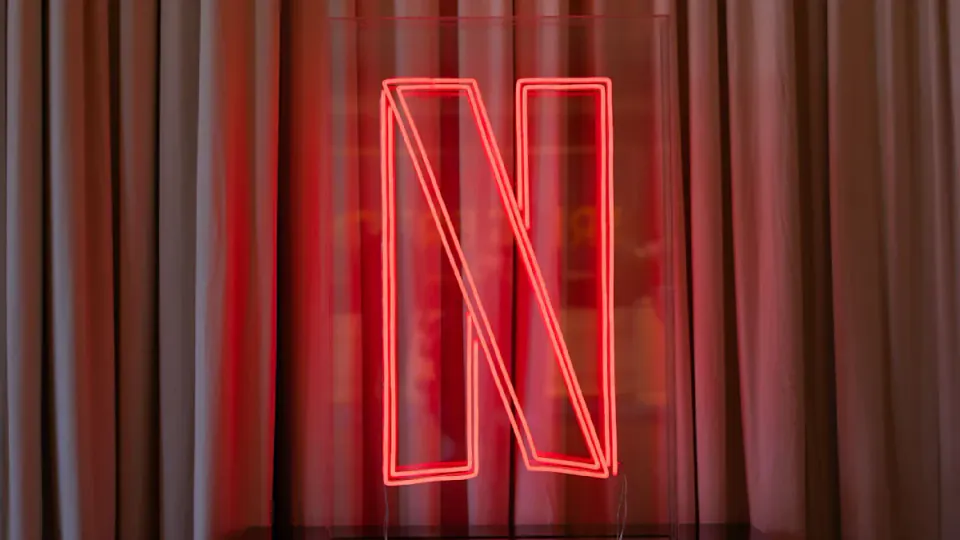 Netflix Almanya'da fiyatları çekti: Premium paket 21,99 Avroya çıktı görseli