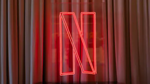 Netflix Almanya'da fiyatları çekti: Premium paket 21,99 Avroya çıktı