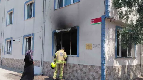Gönen'de Korkutan Ev Yangını: Reşadiye Mahallesi'nde Panik