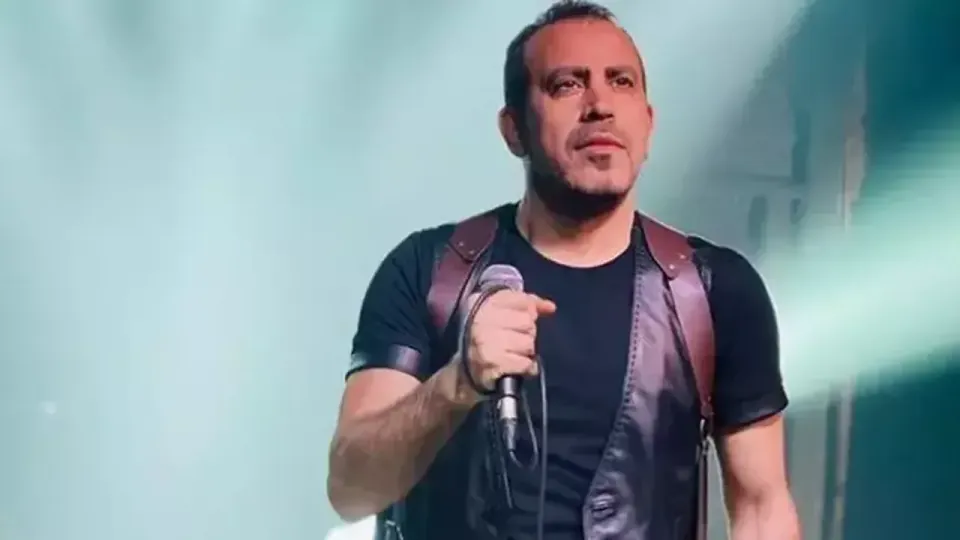 Haluk Levent'ten Depremzede Gençlere Sörf Okulu: 5 Sporcu Milli Takıma Seçildi görseli