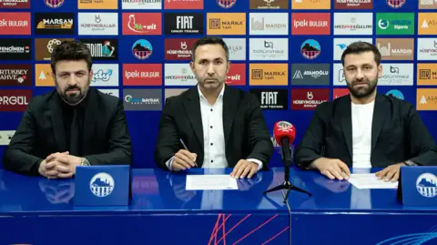 TFF 1. Lig'de Yeni Sezon Hareketliliği: Birleşmeler ve Teknik Direktör Değişimleri