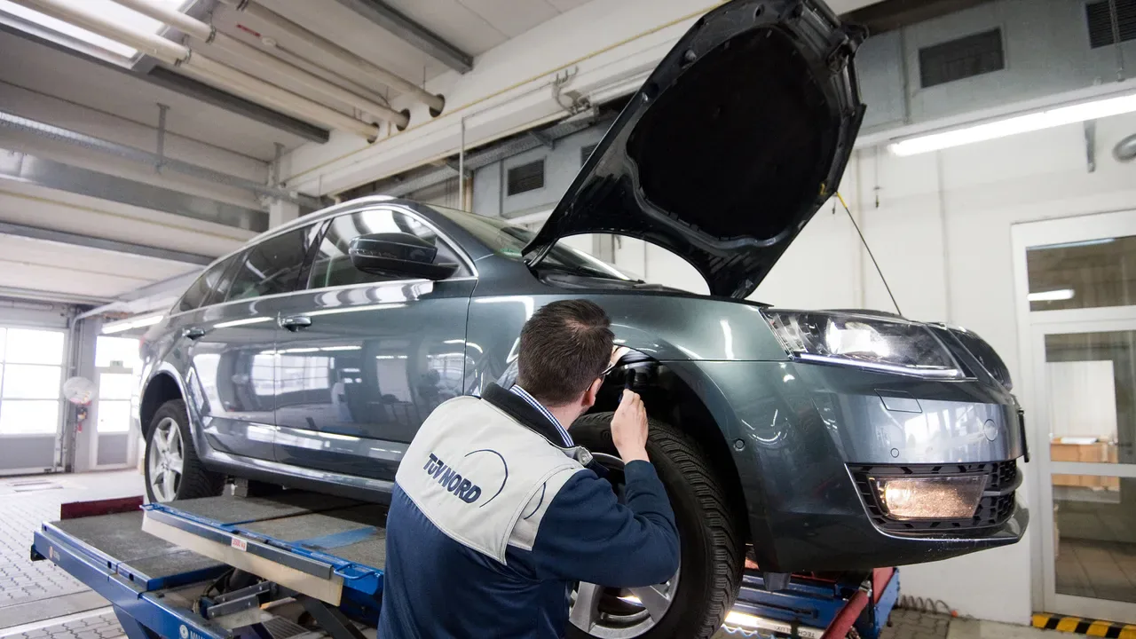 Skoda Direksiyon Geri Çağırma: 2026 Güncel Durumu, Etkilenen Modeller ve Şasi Numarası Kontrolü Skoda Direksiyon Geri Çağırma: 2026 Güncel Durumu, Etkilenen Modeller ve Şasi Numarası Kontrolü
