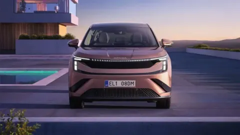 Skoda Elroq tek şarjla 936 km yaparak menzil rekoru kırdı: WLTP değerini %45 aştı