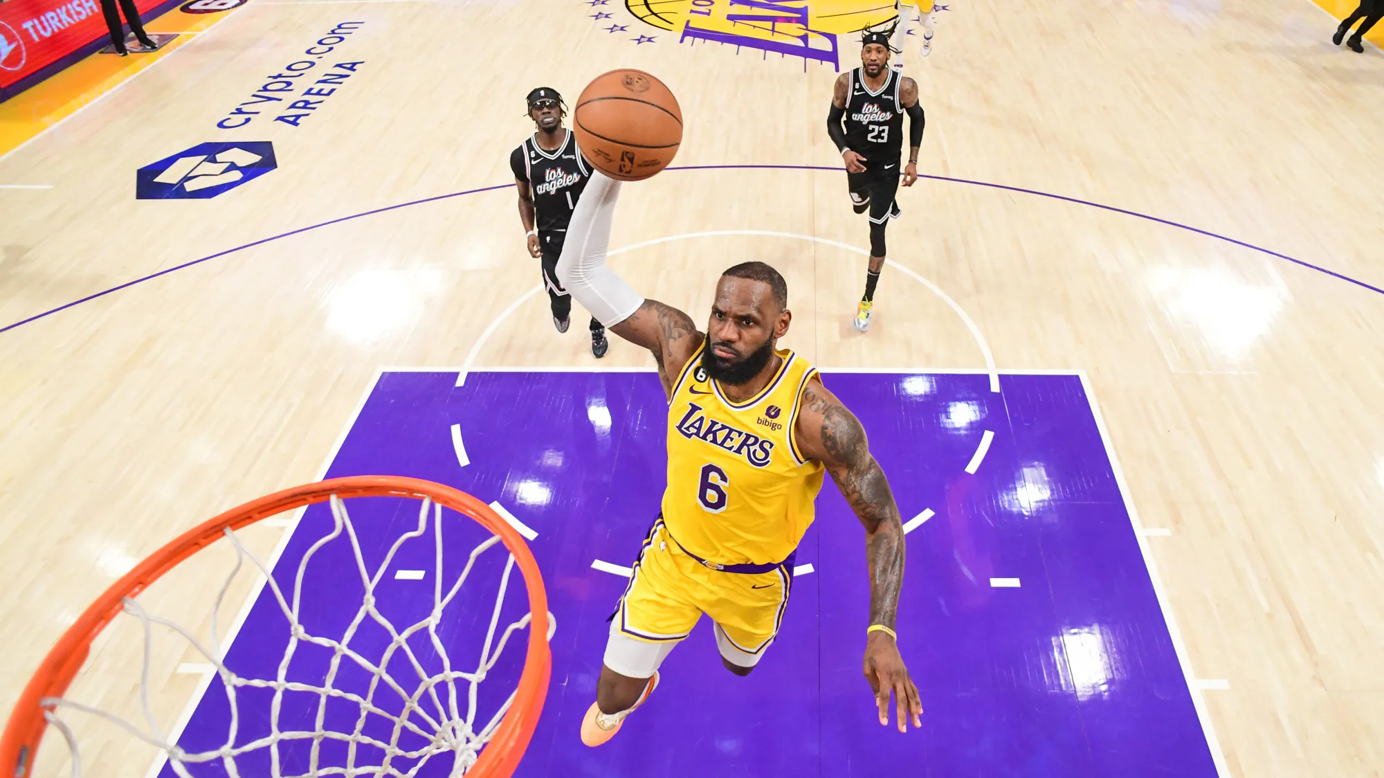 Basketbol Dünyasında 'James' Hareketliliği: LeBron'un Dönüş Sinyalleri ve Mike James Basketbol Dünyasında 'James' Hareketliliği: LeBron'un Dönüş Sinyalleri ve Mike James