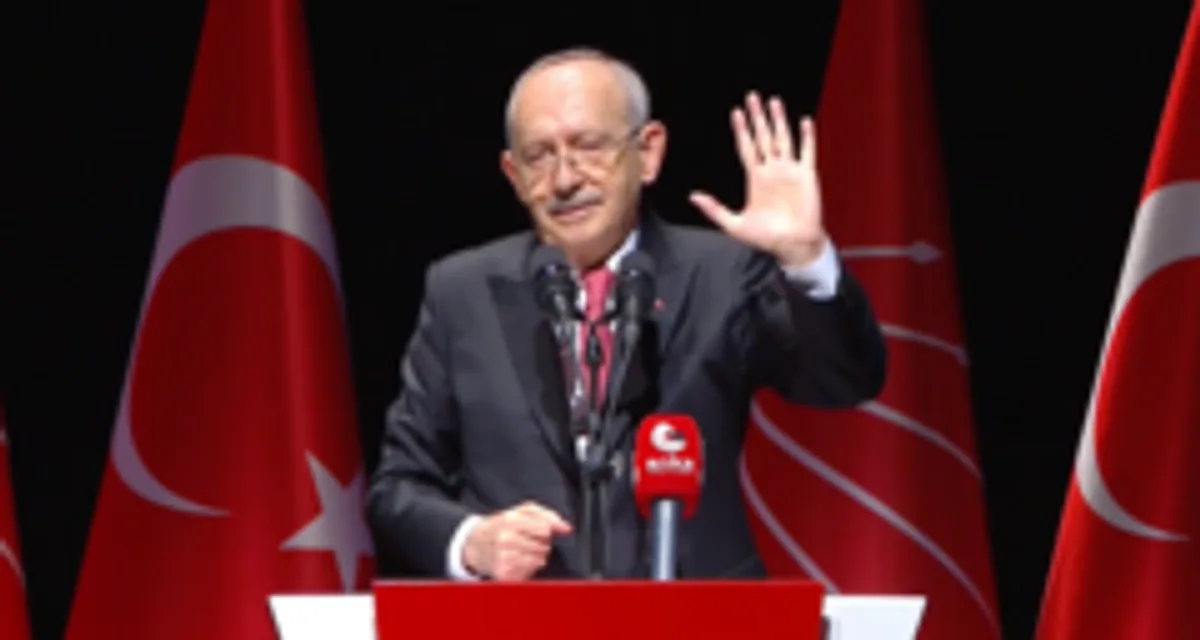 Kılıçdaroğlu'ndan CHP Genel Merkezi'nde Kritik Mesaj: 'Kirlilikten Arındıracağım' Kılıçdaroğlu'ndan CHP Genel Merkezi'nde Kritik Mesaj: 'Kirlilikten Arındıracağım'