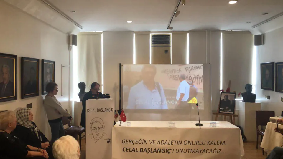 Bir Yaşamın Son Satırları: Gazetecilikte 'Nachruf' Geleneği görseli