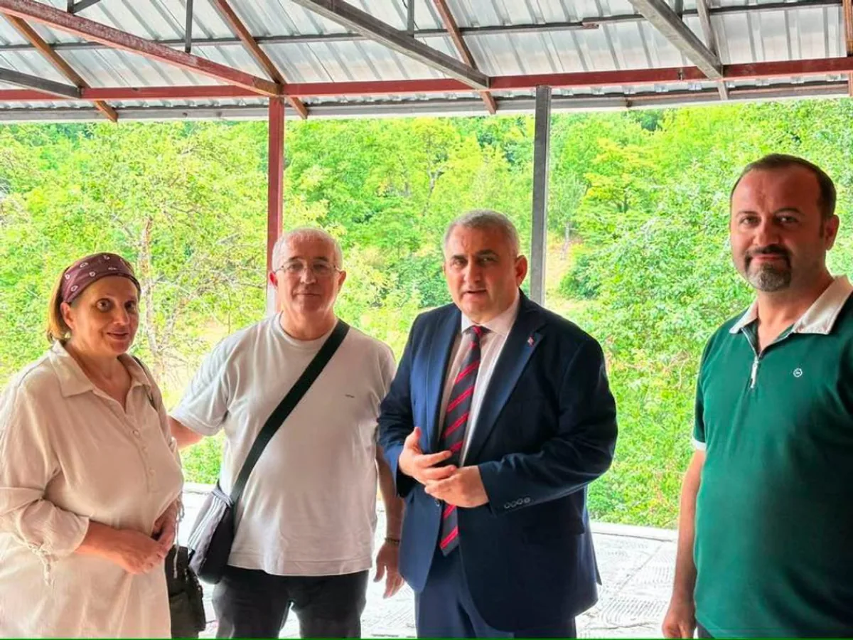 Prof. Dr. İbrahim Aydın'dan Artvin'de Kadın Kooperatifi Projesine Ziyaret Prof. Dr. İbrahim Aydın'dan Artvin'de Kadın Kooperatifi Projesine Ziyaret
