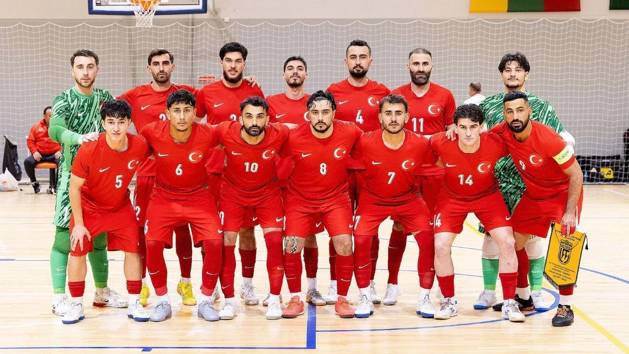 Futsal Milli Takımı Arnavutluk'ta Sınav: Saat, Kanal ve İkincisi Yarın Futsal Milli Takımı Arnavutluk'ta Sınav: Saat, Kanal ve İkincisi Yarın