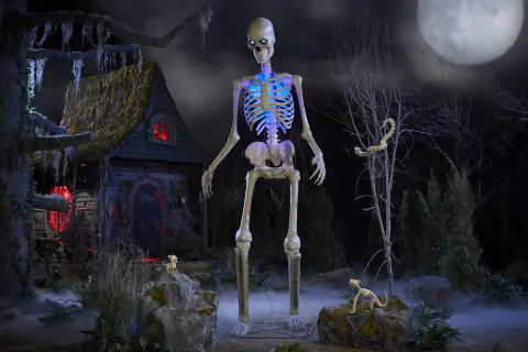 Home Depot'un Viral İskeleti Skelly Konuşmaya Başladı: 2026 Özellikleri Belli Oldu