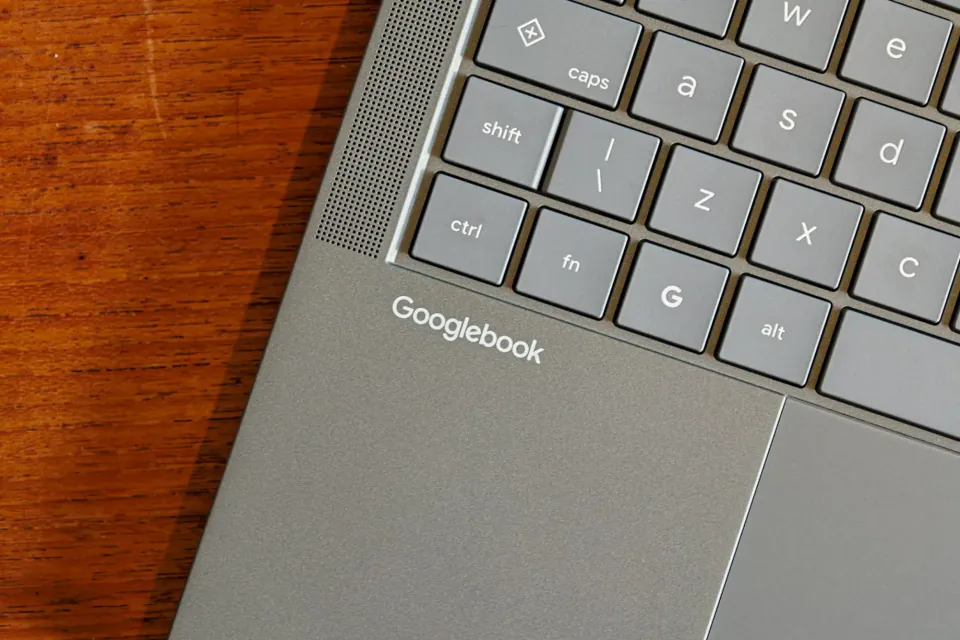 Android'li Dizüstü Bilgisayarlar 'Googlebook' Deneyimi: Vaat Edilen Cennet mi, Karmaşık Bir Geçiş mi? görseli