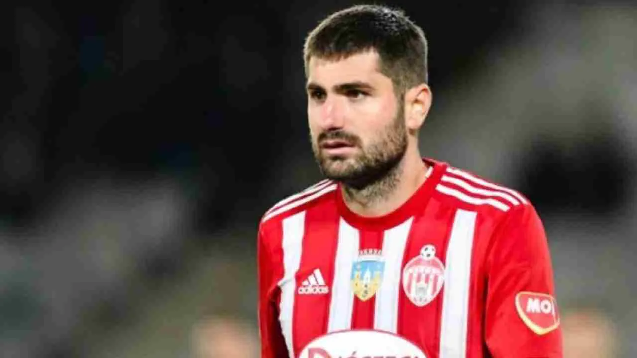 Gaziantep FK Sol Bek İçin Florin Ştefan'ı Gözüne Kestirdi Gaziantep FK Sol Bek İçin Florin Ştefan'ı Gözüne Kestirdi