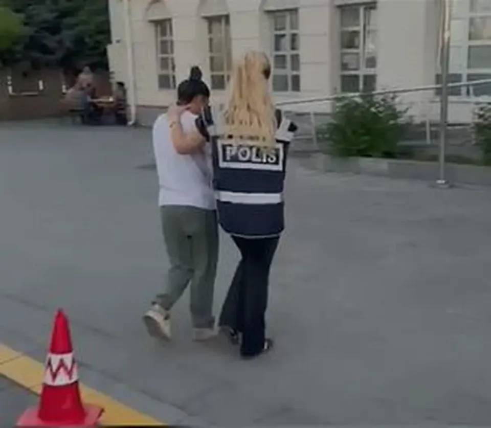 Kayseri'de uyuşturucu ticaretinden aranan şahıs yakalandı görseli
