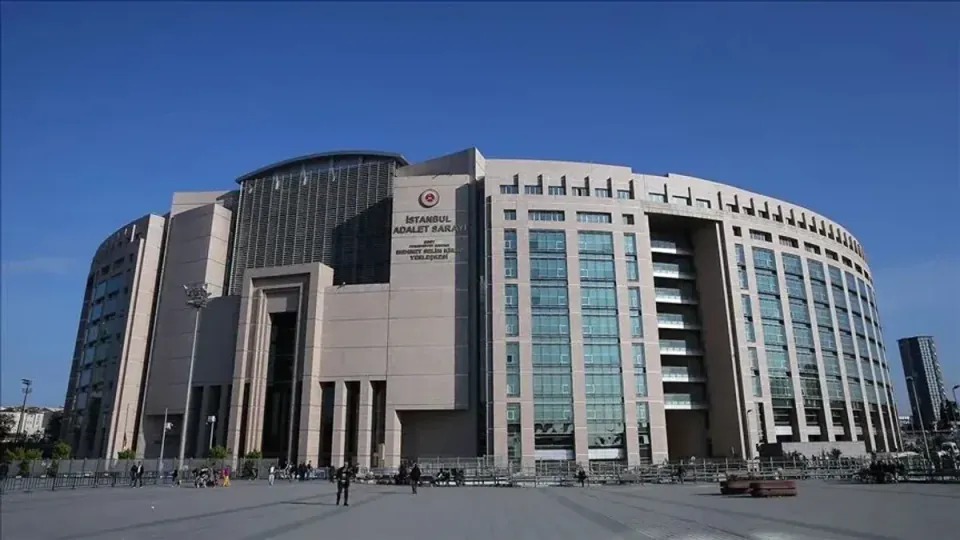 İstanbul Başsavcılığı'ndan 'fon' operasyonu: 5 gazeteci şüpheli, 2'si gözaltında