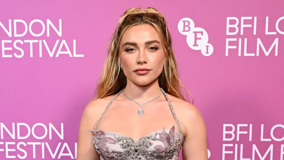 Florence Pugh, BFI Londra Film Festivali'nde Del Core ile parladı: Finn Cole ile kırmızı halı 데뷔 görseli