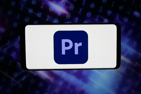 Adobe Premiere Pro mobil Android'e geldi: Katlanabilir telefonlarda masaüstü performansı