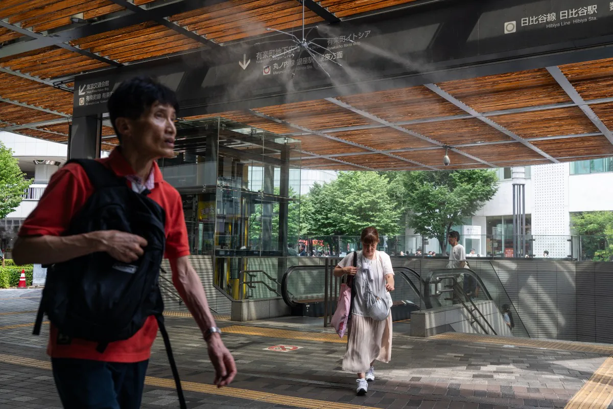 Japonya'da İnsanlar İçin 'İnsan Buzdolabı' Teknolojisi Tanıtıldı Japonya'da İnsanlar İçin 'İnsan Buzdolabı' Teknolojisi Tanıtıldı