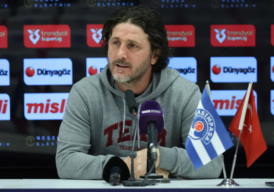 Trabzonspor'da Fatih Tekke Dönemi Perçinlendi: Sözleşmede Ücret Revizyonu görseli
