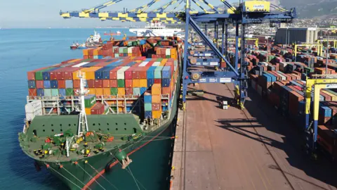 Türkiye'nin Haziran Ayı Dış Ticaret Verileri Açıklandı: İhracat ve İthalatta Artış