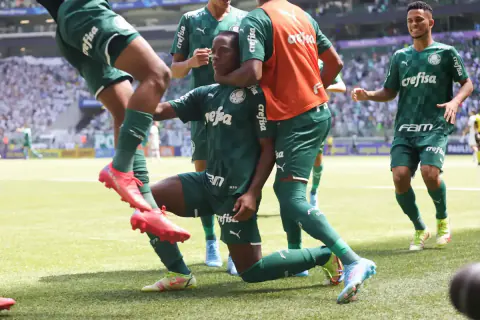 Aston Villa'dan Allan Elias Transferi Reddedildi: Palmeiras TAVRINI