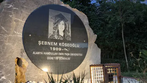 Alanya'da 'Maskeli Şebnem' 6. yıl anıldı: 'Umut meşalesi sönmeyecek'
