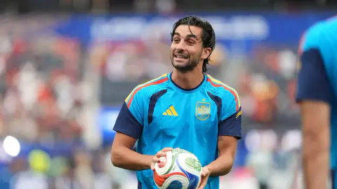Ferran Torres Transferinde Gelişme: Barcelona ve PSG Arasında Sözleşme Krizi